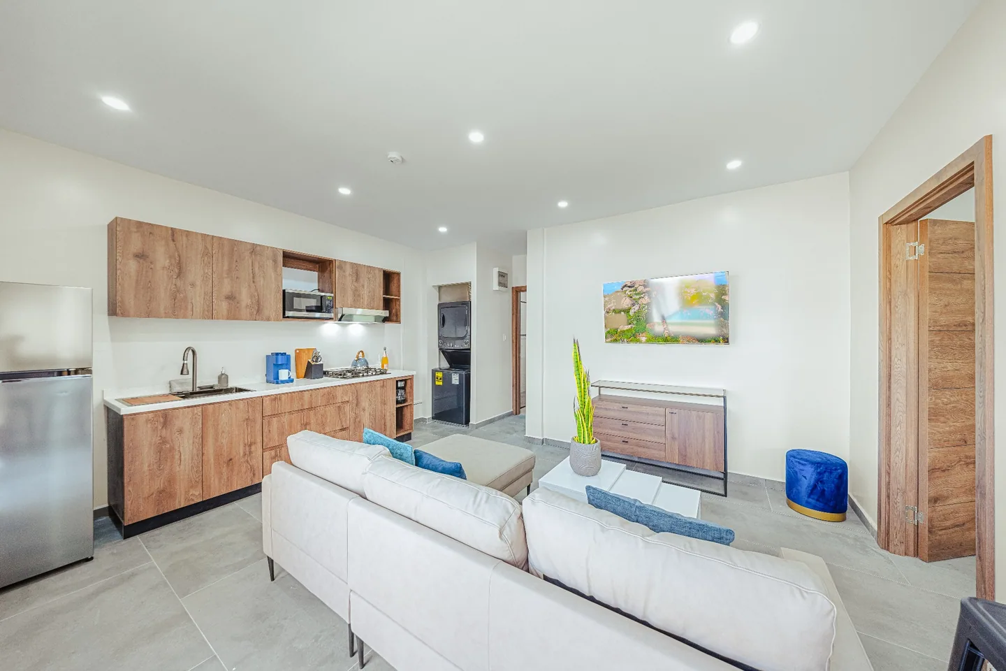 Modern suite kitchen at Sea La Vie