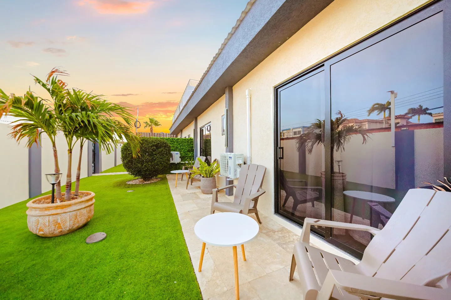 Aruba sunset at Sea La Vie property